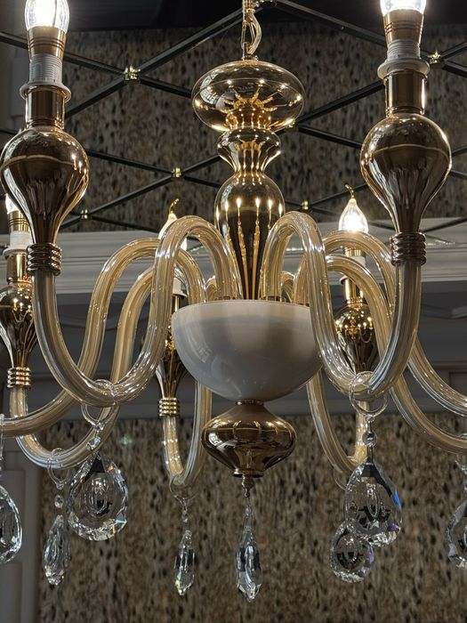 Люстра в класичному стилі