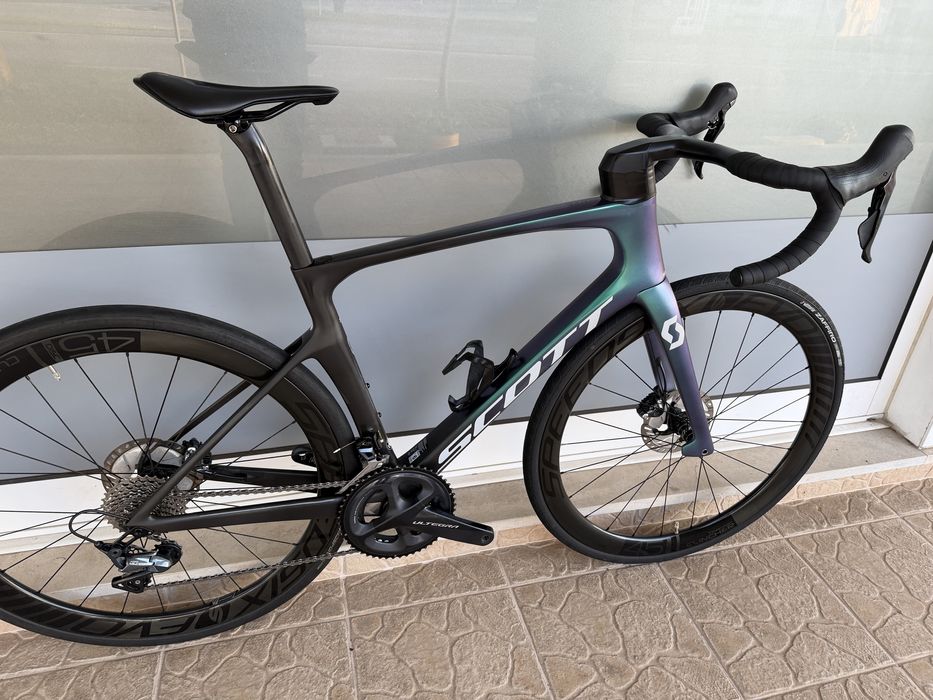 Bicicleta Scott Foil - rodas em carbono - Disco