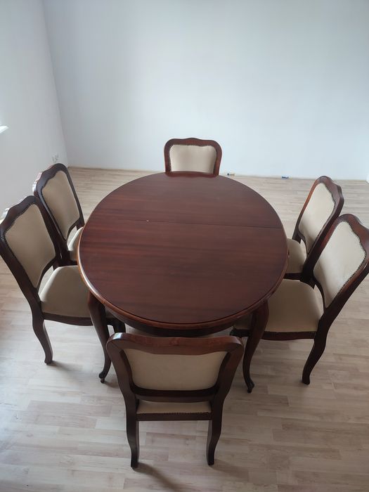 Stół jadalniany salon