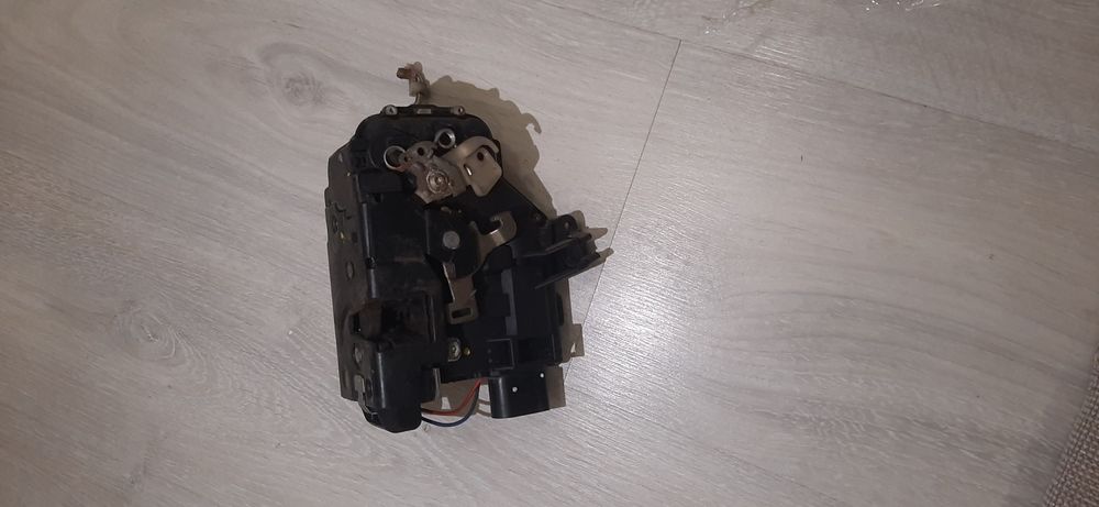 Замок центральний audi a4 b6