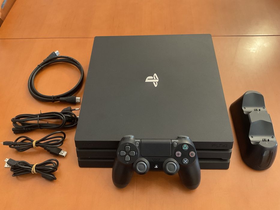 Playstation 4 Pro [ Desbloqueada ]