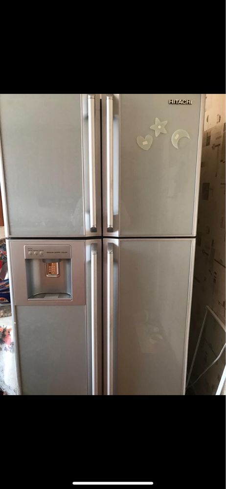 Холодильник HITACHI R-W660PUC7 4-х дверний у відмінному стані