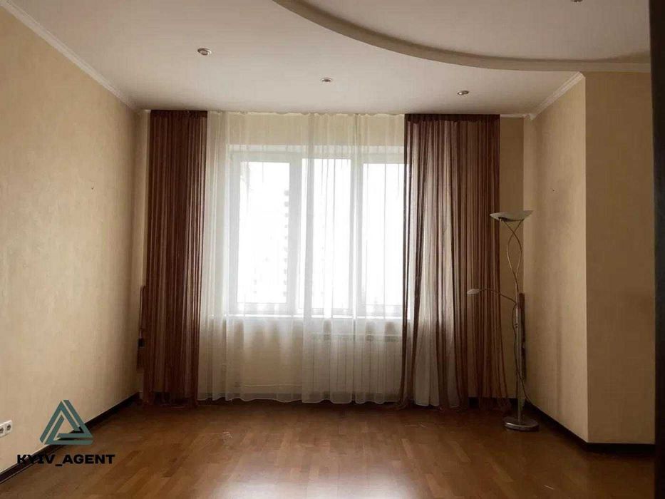 Продаж від першого власника Повноцінна 2к 90 м2 по вул.Урлівська 16/37