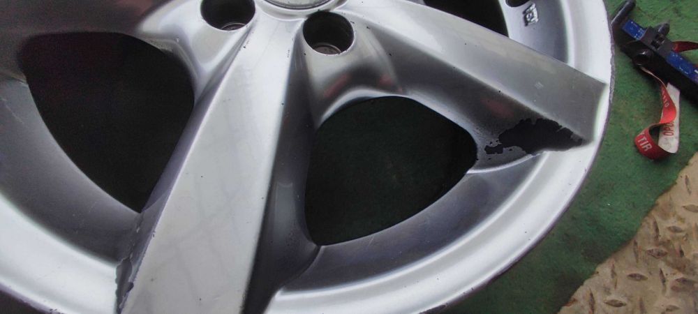 Felgi Aluminiowe Dezent 5x100  6.5jx15 ET38  4-szt