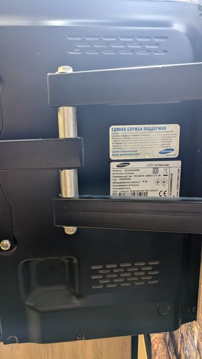 Телевизор LED Samsung UE32D4000NW