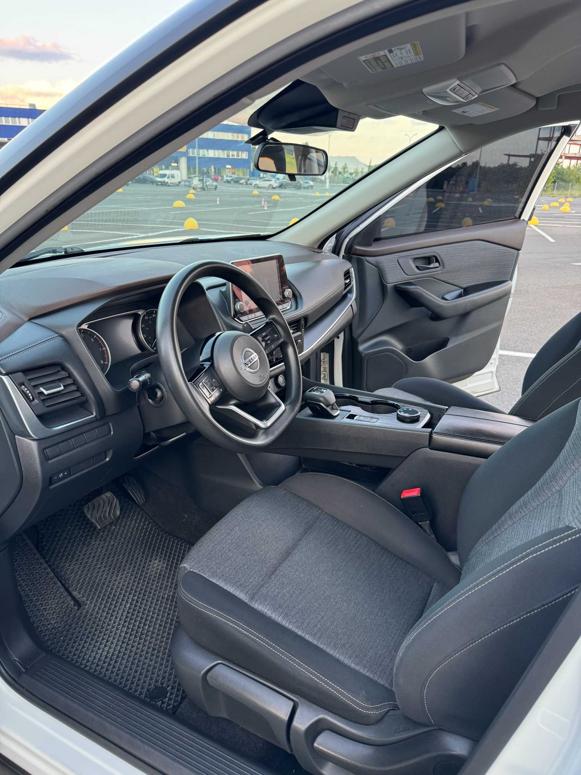 Nissan Rogue T33
