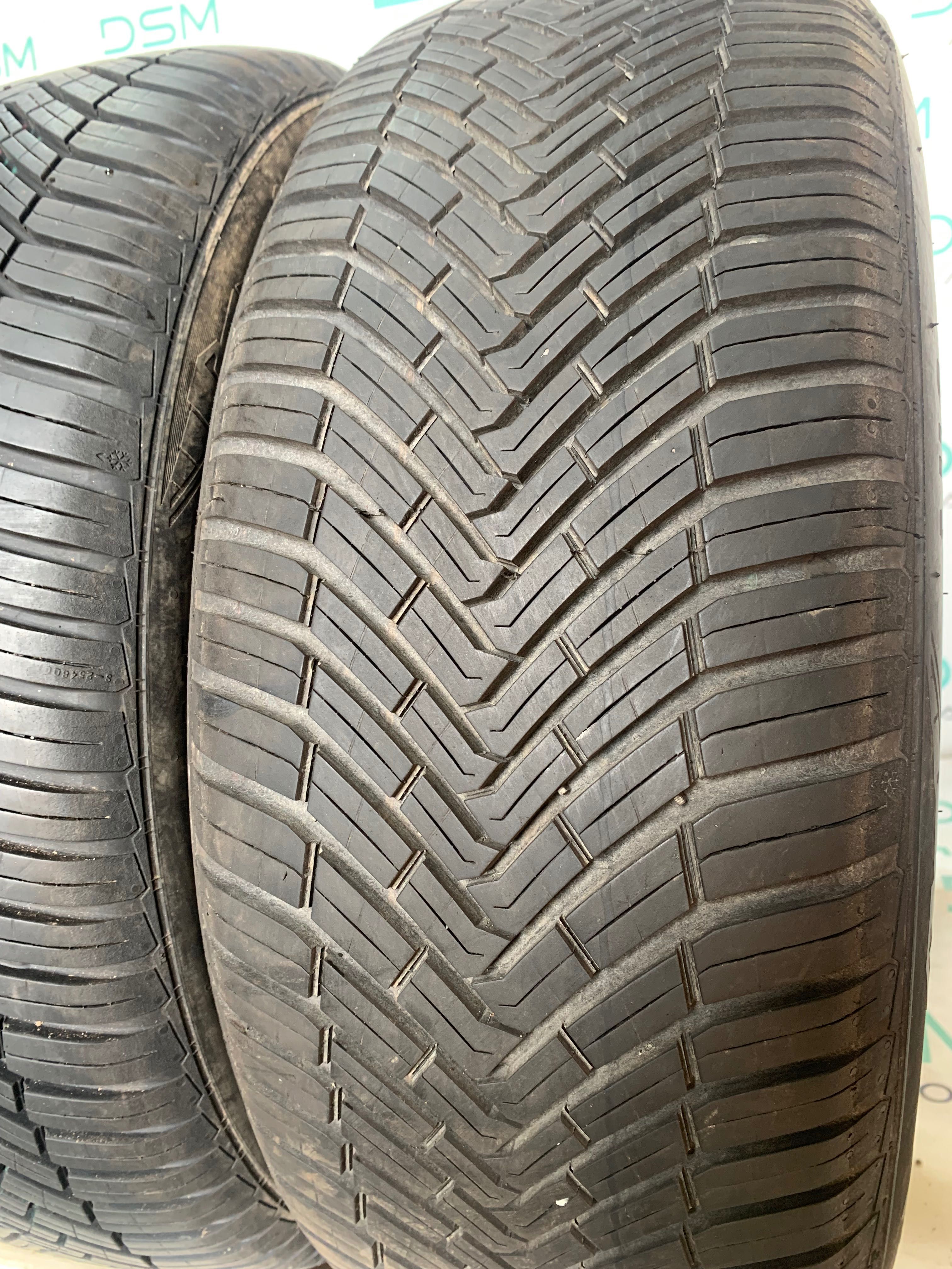 Склад шин б/в. 215/55 R17 Continental AllSeasonContact
