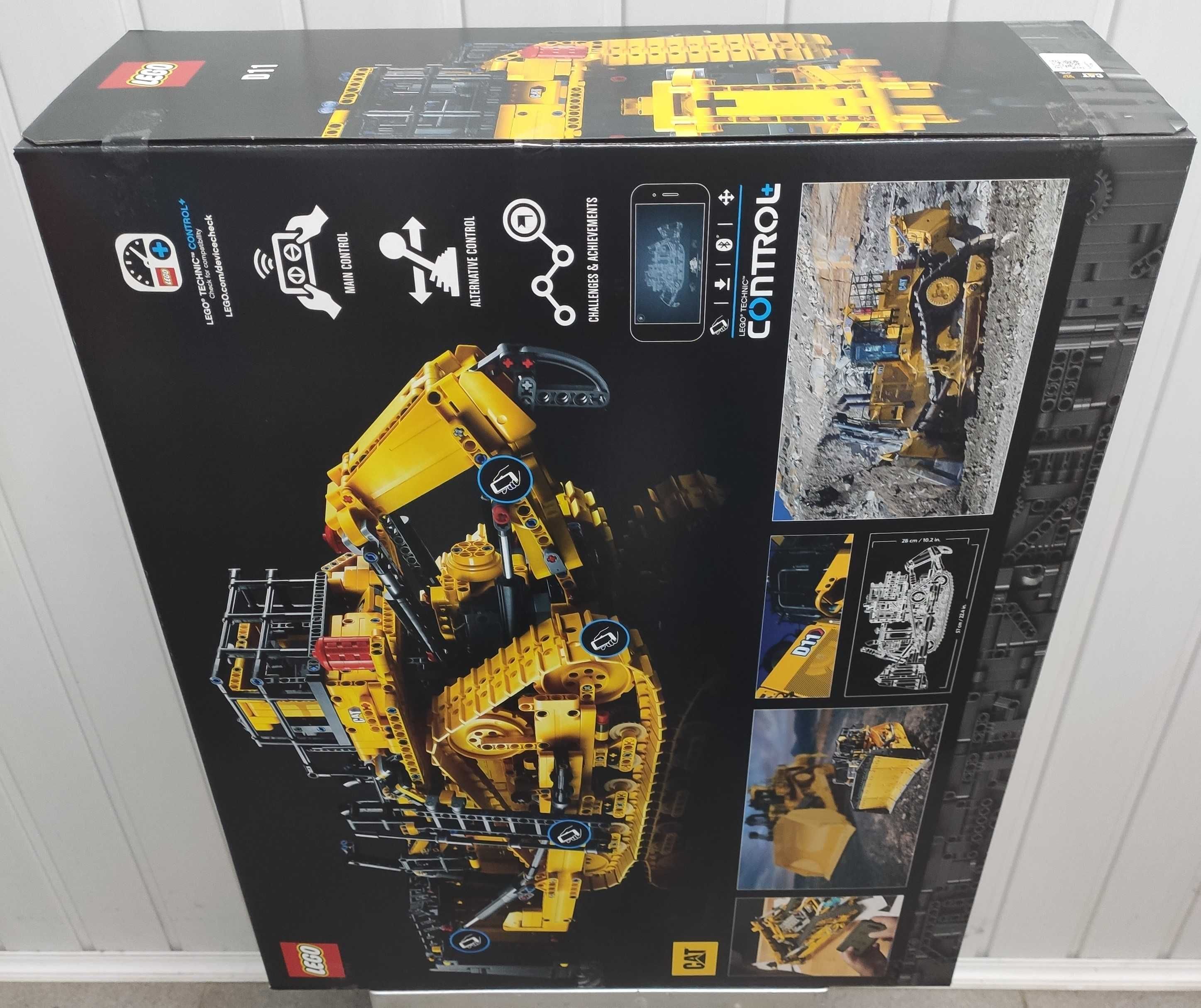 Lego Technic Бульдозер Cat D11 на пульте управления 42131