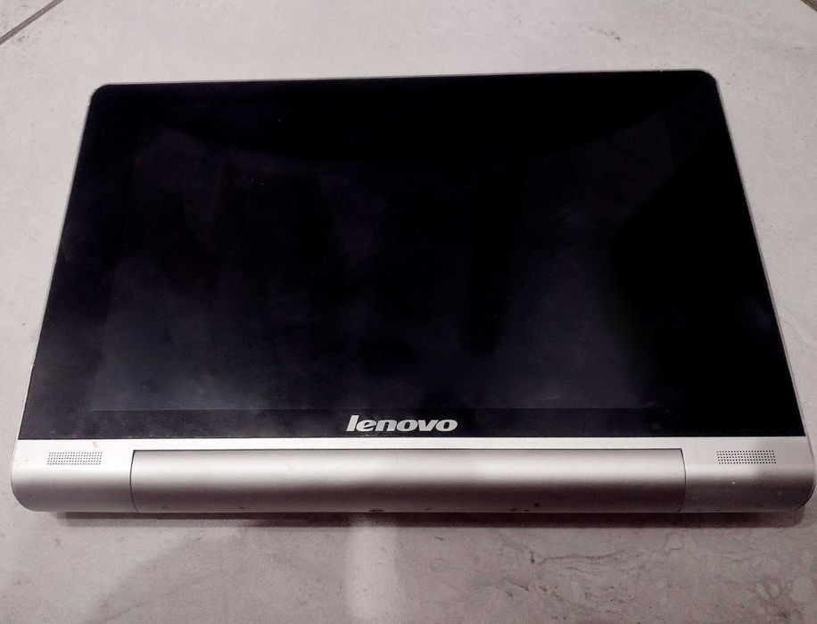 Lenovo Yoga B6000-F 16GB Wi-Fi Srebny