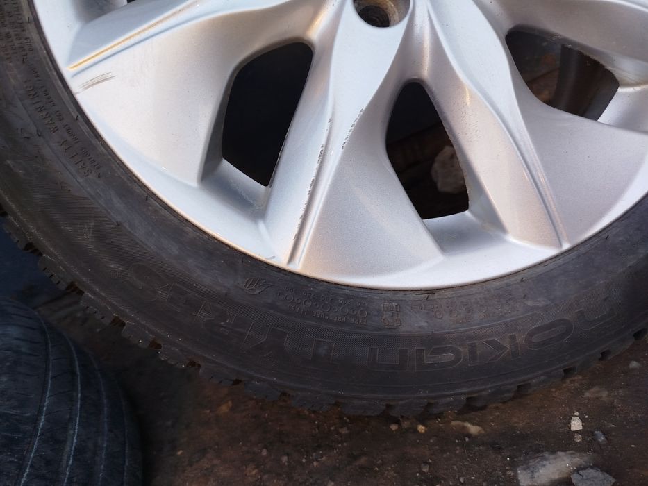 Колеса в зборі на Рено зою