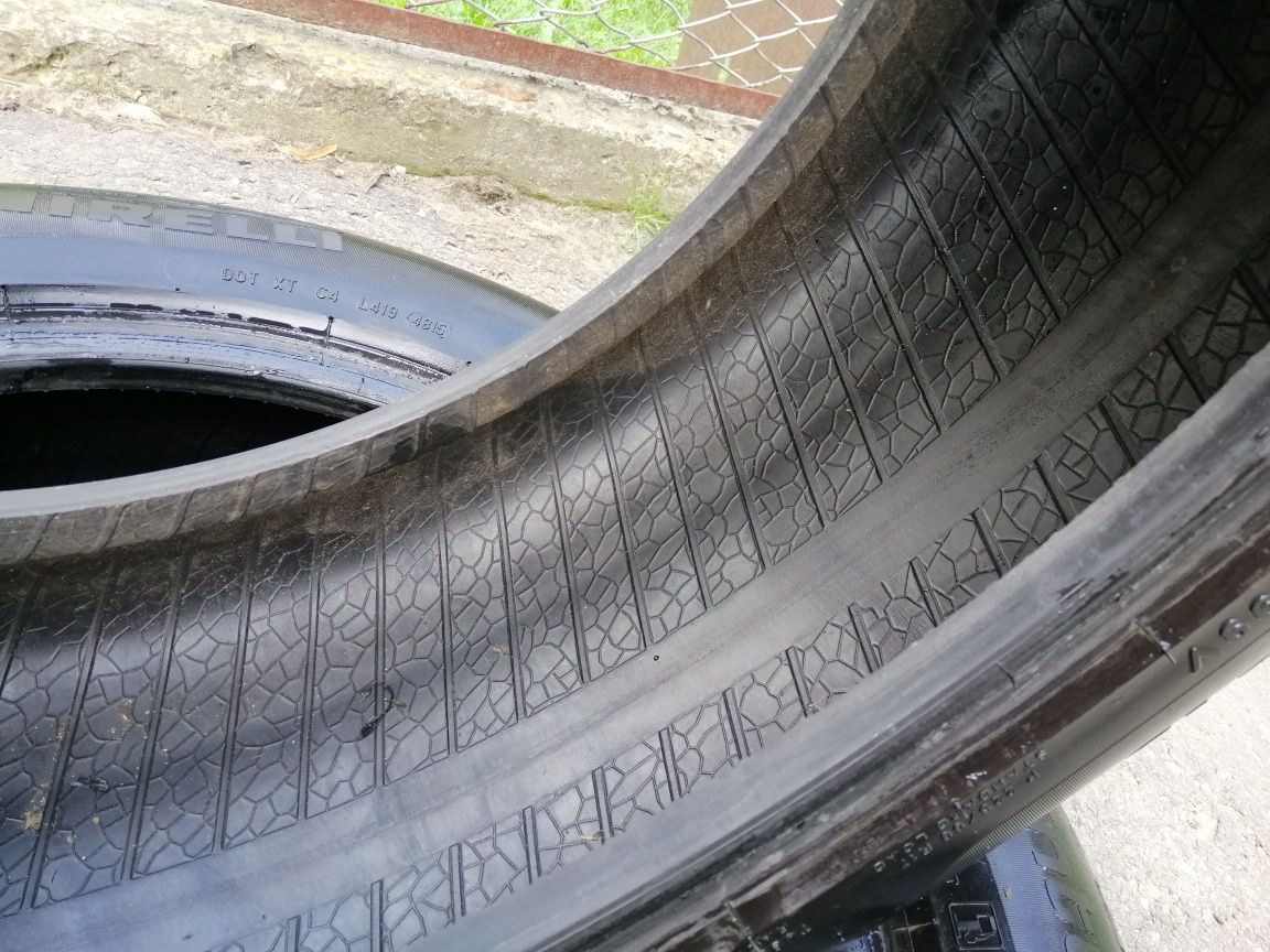 Пара літніх шин 225/60/ R17 Pirelli