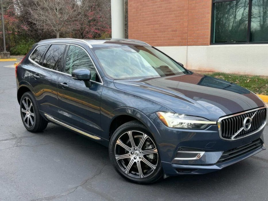 Volvo XC60      2021