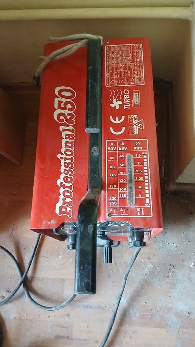 Spawarka Profesional 250 turbo
