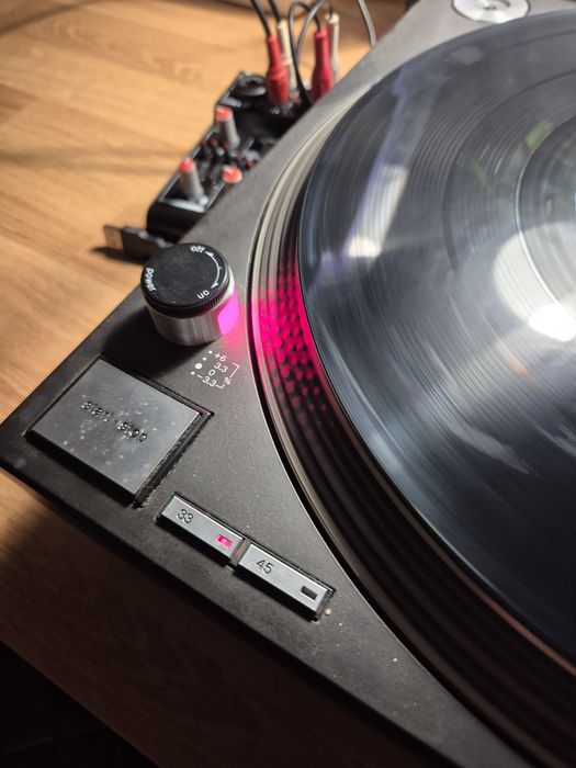 Gira Discos Technics SL1210 MK II