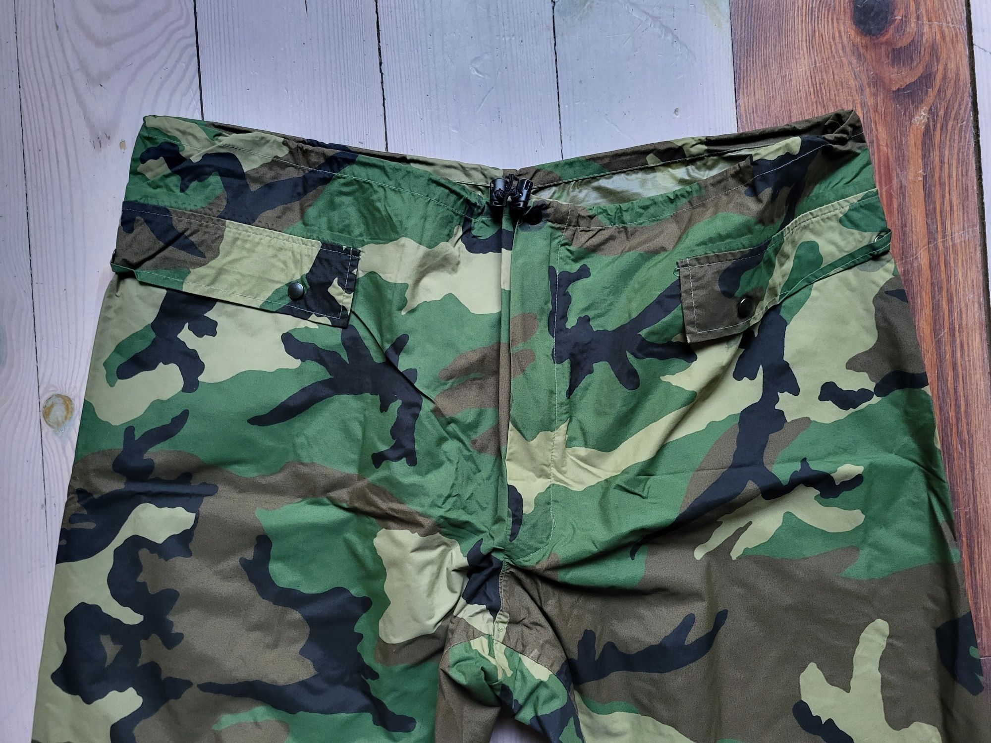 Spodnie przeciwdeszczowe IRS (Improved Rainsuit) woodland XL