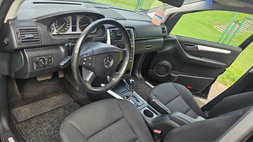 Mercedes B200 turbo automat czarny metalik stan bdb zamiana na tanszy