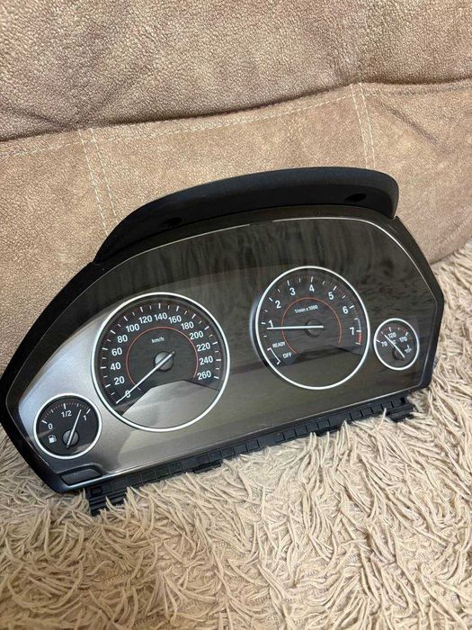 Європейська оригiнальна розширена спорт приборка бмв F30/F32/F34/F36