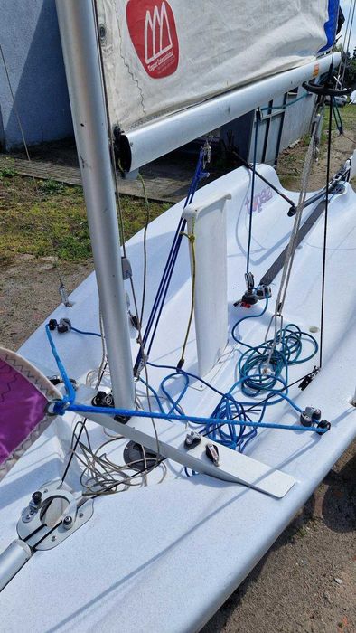 Łódź żaglowa żaglówka Topper Topaz Tres 3,86m + wózek slipowy (1)