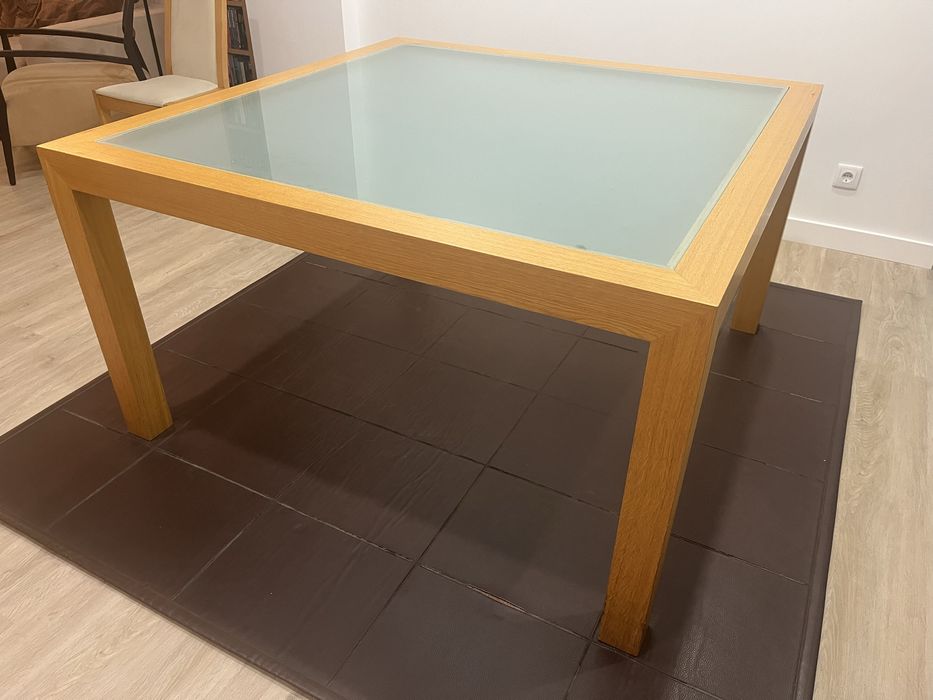 Mesa 140x140x78cm sala de jantar com tampo de vidro
