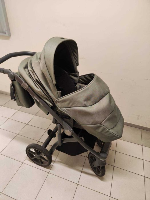 3 w 1 wózek Roan i fotelik Cybex zielony