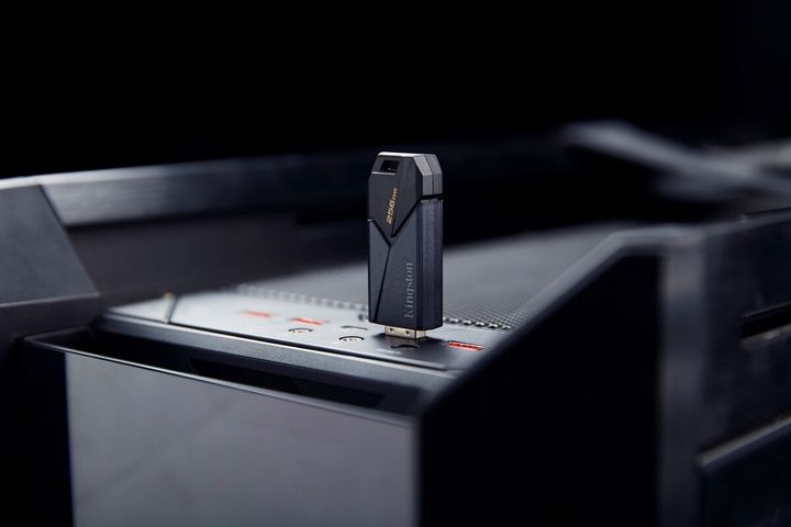 Флешка Kingston DataTraveler Exodia Onyx 128GB USB 3.2