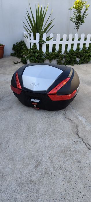 Top Case GIVI Monokey V47