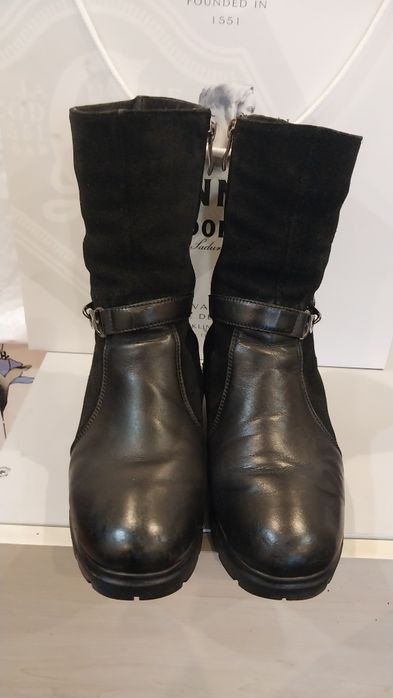 Продам женские  зимние кожаные сапоги Modern design