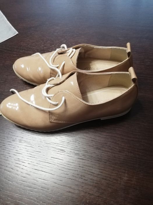 Pół buty, buty, mokasyny