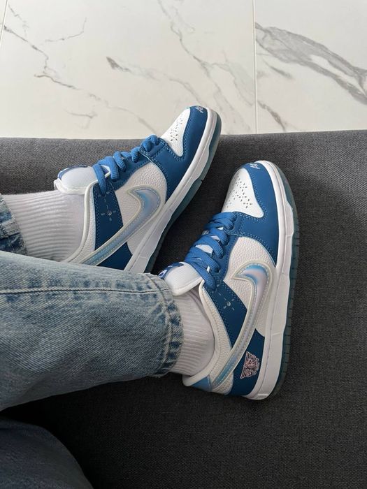 Nike SB Dunk Born x Raised