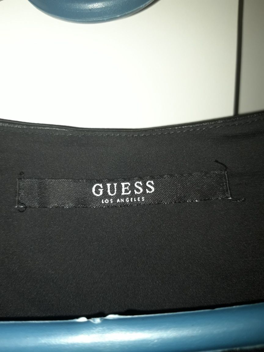 Czarna sukienka GUESS