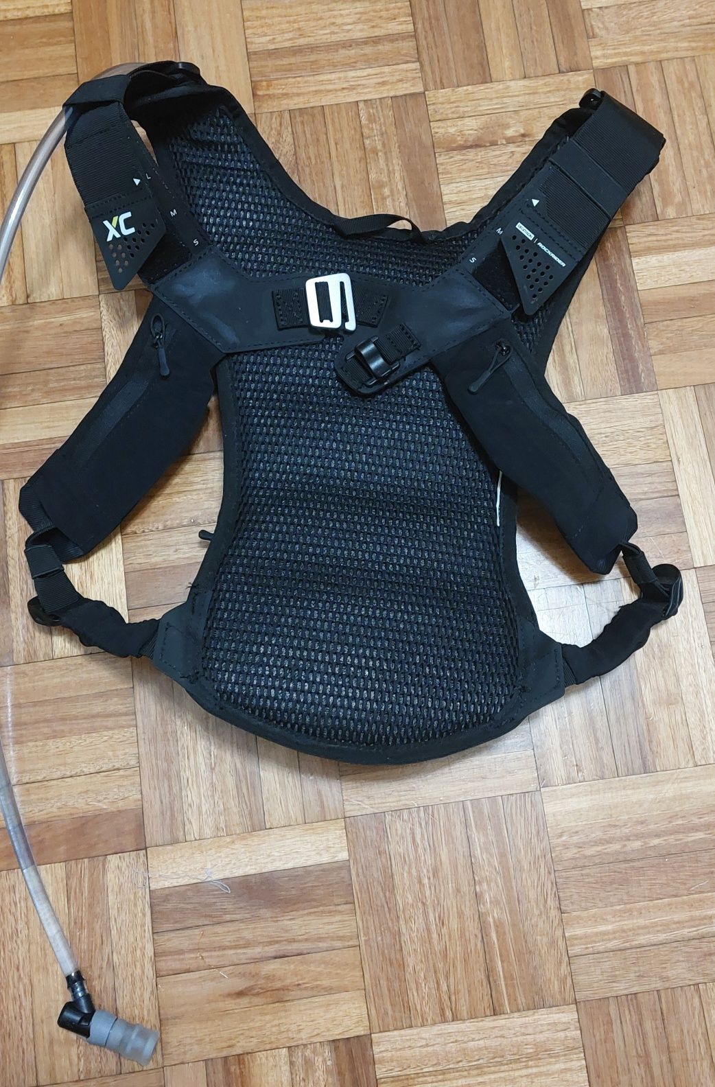 Mochila Rockrider MTB XC 2,5L, 2L água