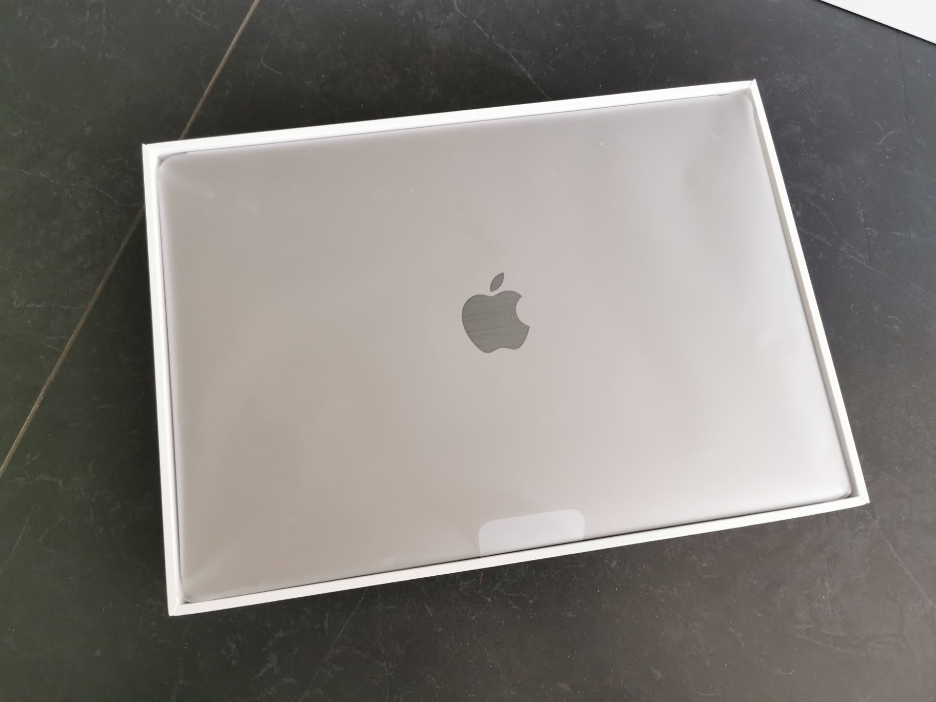 Nowy Macbook Air M1 Komplet z Media Markt box 2023