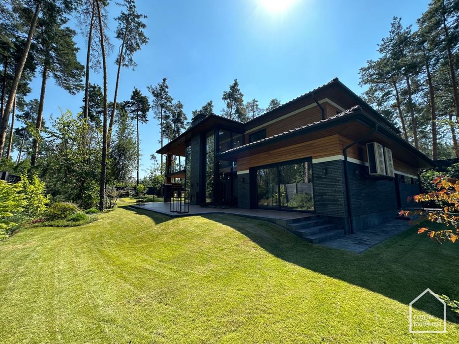 Преміальний будинок серед лісу | 490 кв.м. | 14 соток | Плюти