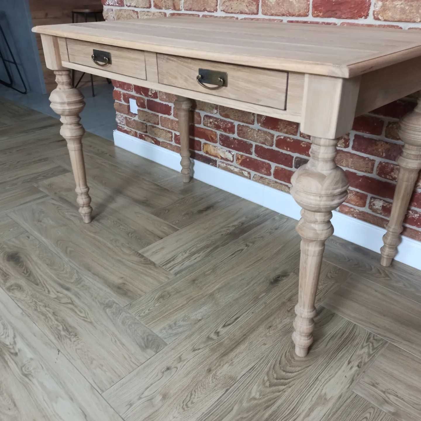 Stół biurko lity dąb toczone nogi