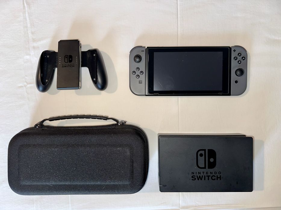 Nintendo Switch V2 + Bolsa
