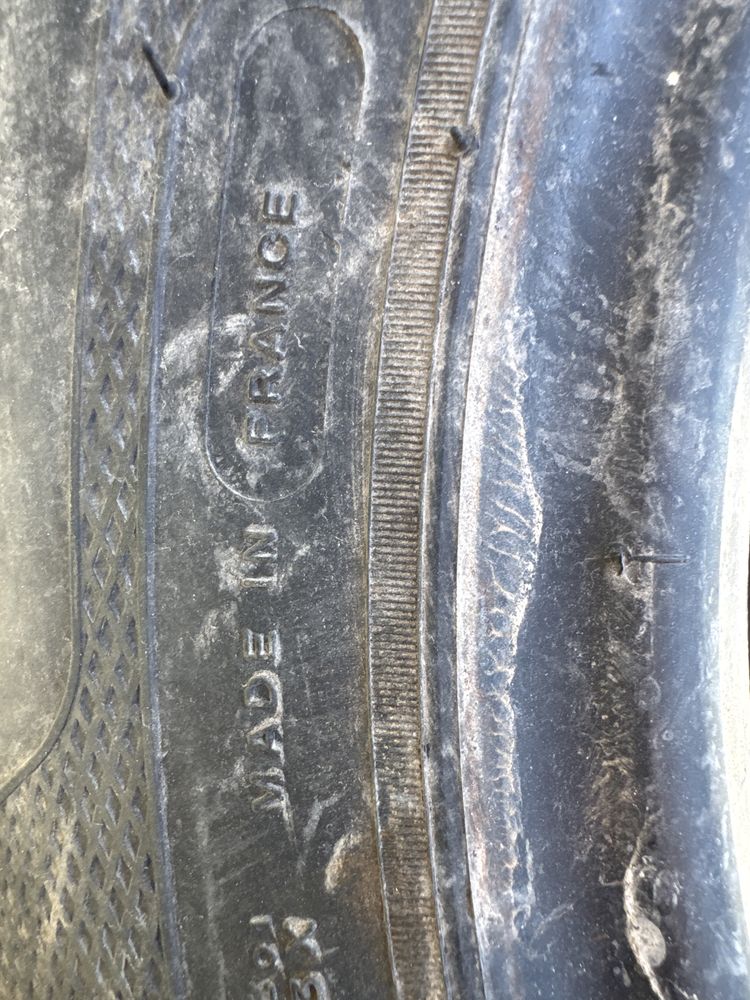 Шини 195/70 R15C Bridgestone Blizzal пара 2 шт стан нових