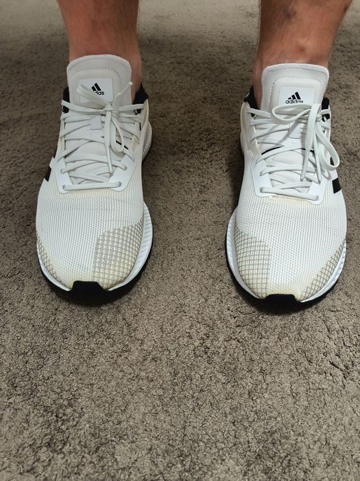 Продам красовки Adidas