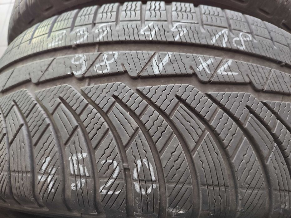 opony 235/45-18 PA 4  98V XL Michelin Pilot Alpin 4