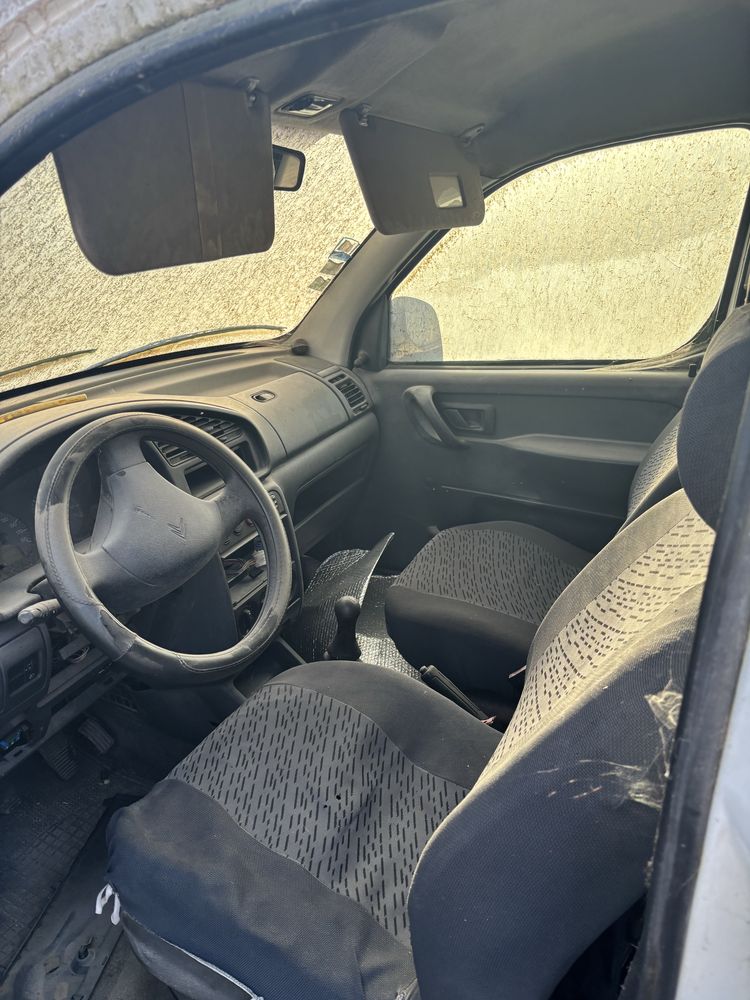 Citroen Berlingo 2.0hdi vendo ou troco
