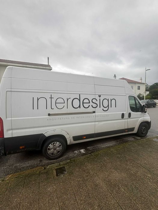 CARRINHA DE MERCADORIAS