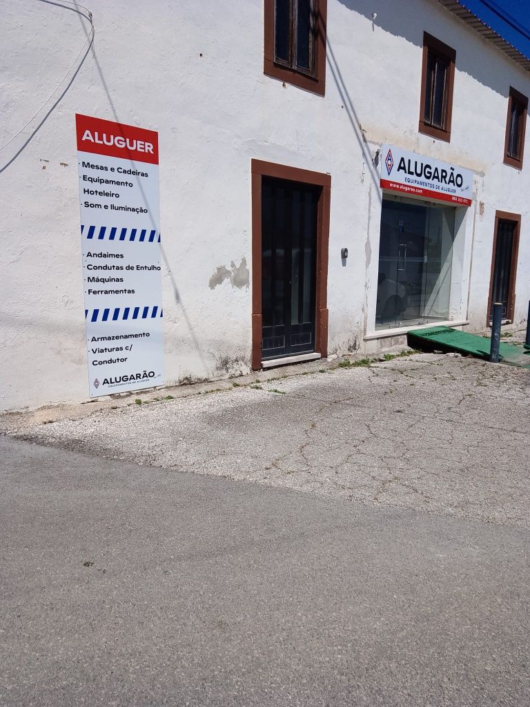 Aluguer Equipamentos Demolições