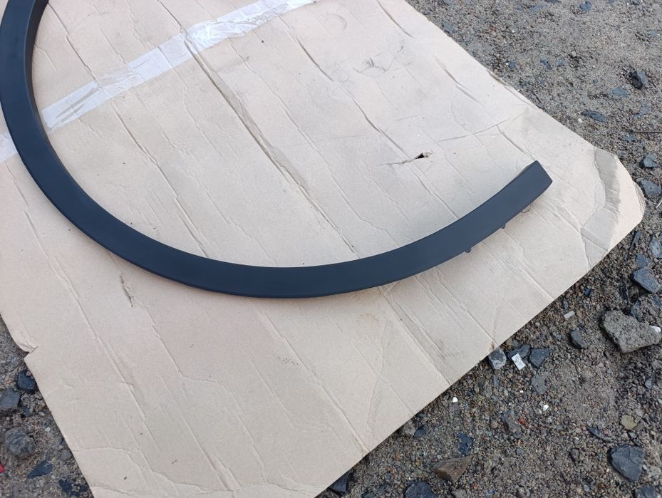 Накладка арки крыла передняя левая Tesla Model Y 2020-2025 Новая.