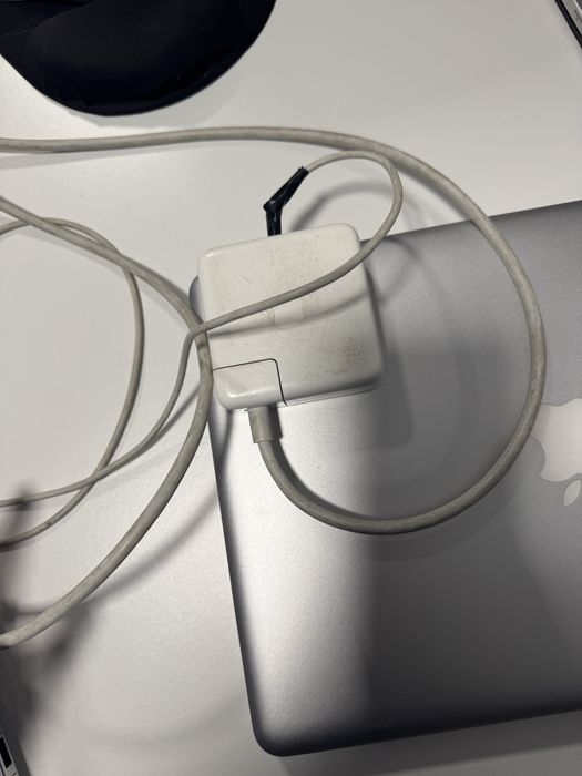 Apple MacBook Pro "Core i5"