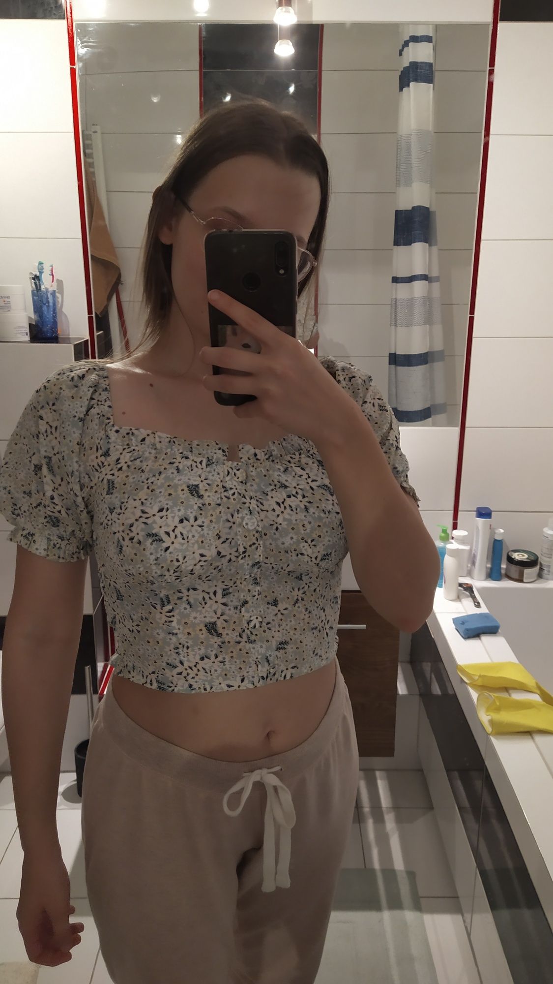Crop top koszulka bluzka kwiatki dekolt kwadratowy falbanka XS S lato