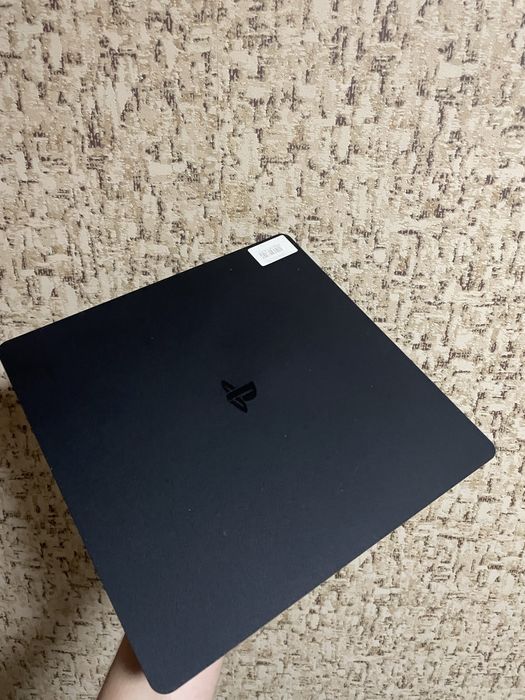 PlayStation 4 slim