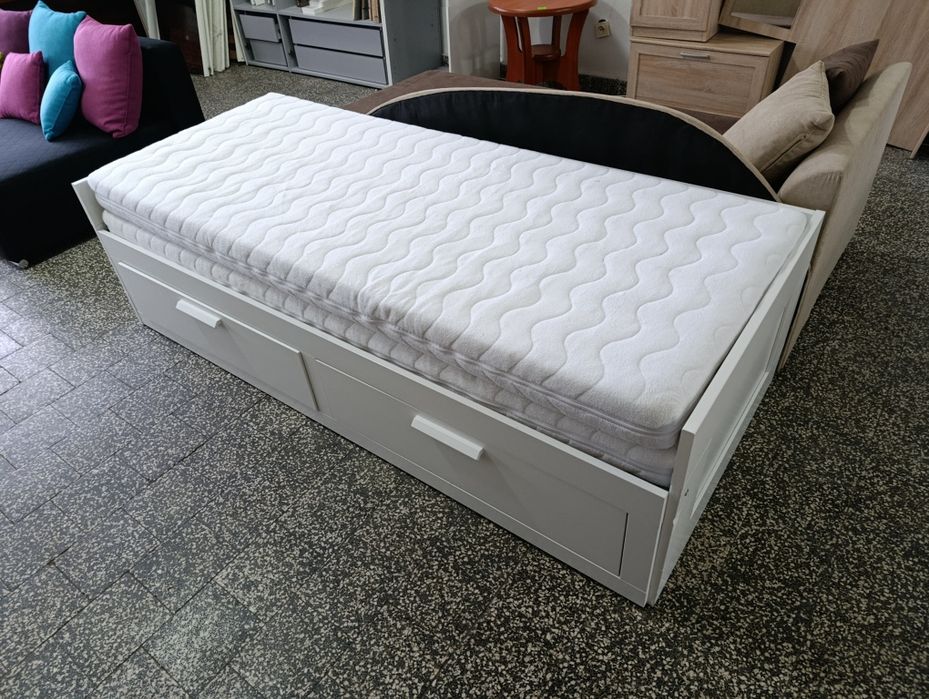 Łóżko dwuosobowe rozkładane