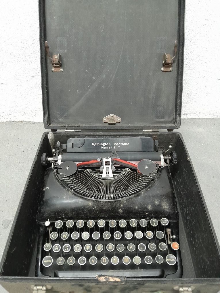 Remington Portable, Model 5T
