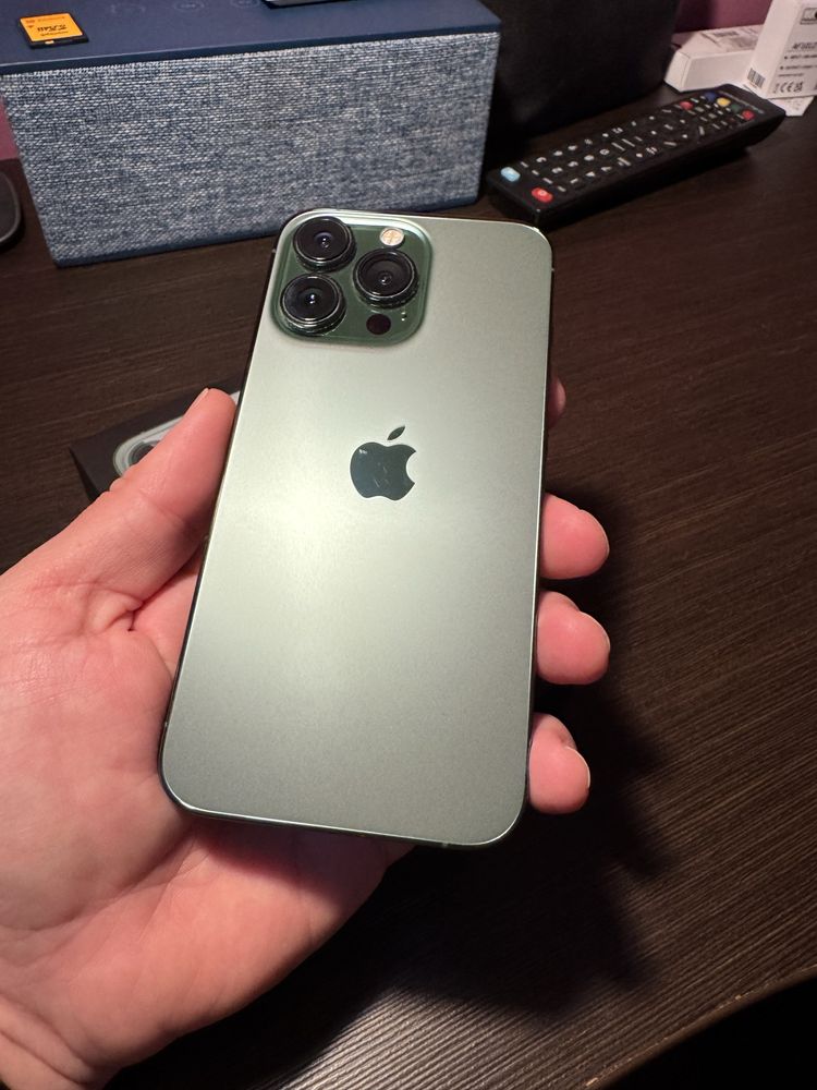 Iphone 13 pro ciemna zieleń / butelkowa zielen