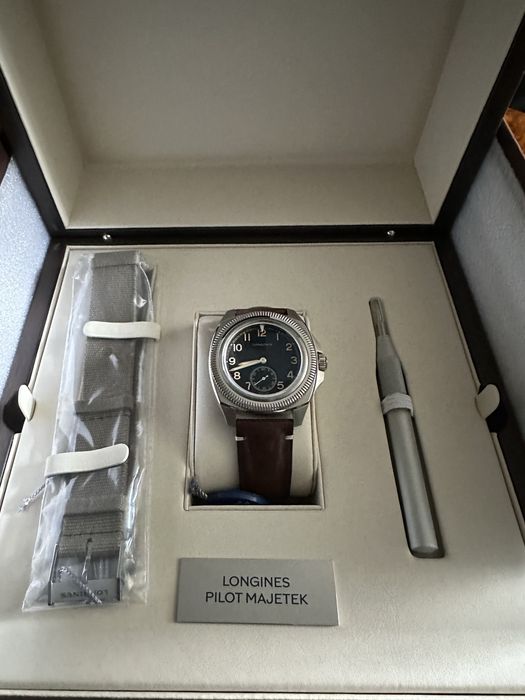 Longines Pilot Majetek