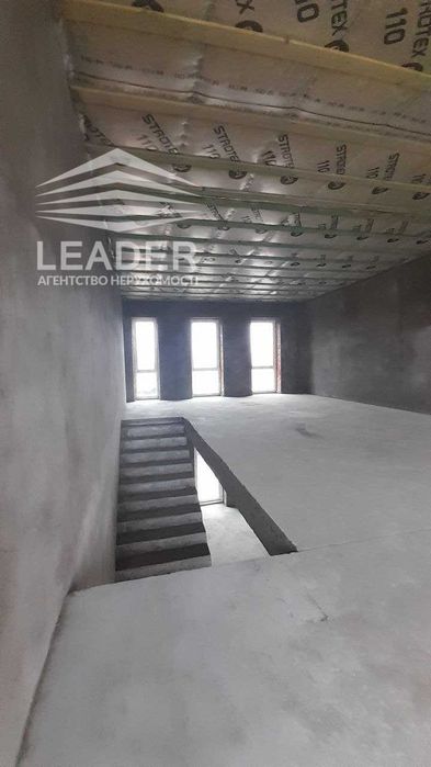 Сдам Фасадне приміщення!Чудова локація!